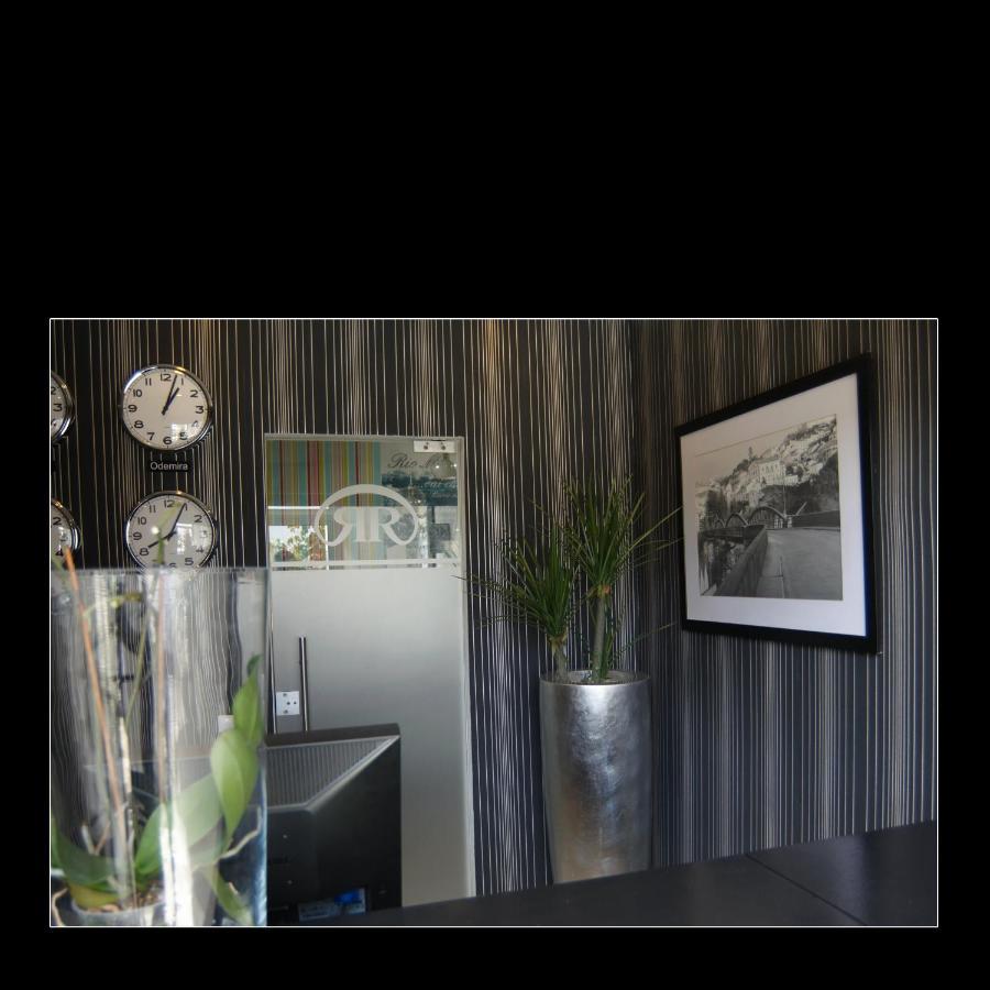 לינה וארוחת בוקר אודמירה Residencial Rita מראה חיצוני תמונה